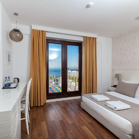 Tiara Buyukada Adalar