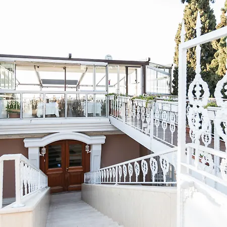 Tiara Buyukada Hotel Adalar