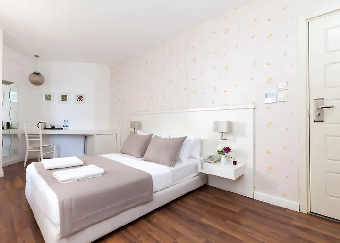 Tiara Buyukada Szálloda 3*